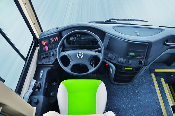 金旅XML6112JEV凱歌系列純電動(dòng)客車