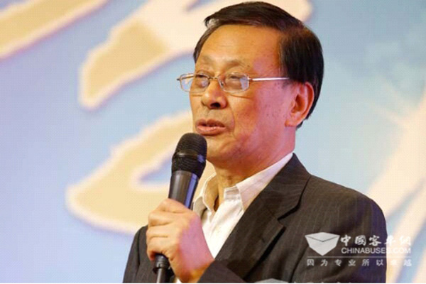 姚明德在中國客車與運營發展高峰論壇