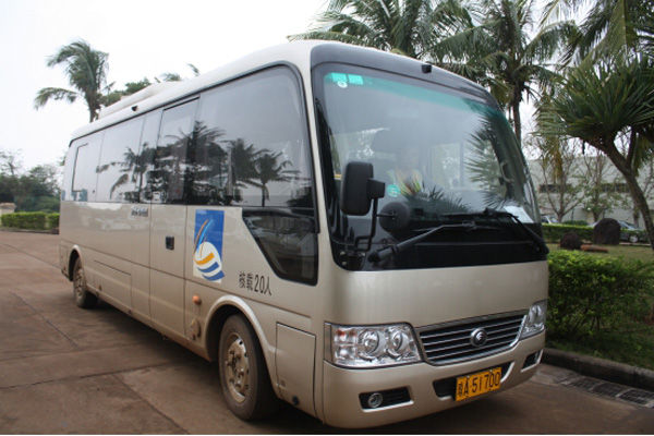 E7變身機(jī)場VIP擺渡車 宇通純電動(dòng)穩(wěn)定運(yùn)行祖國最南端