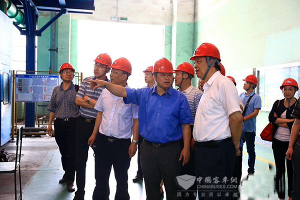 天津大學科技專家到玉柴交流