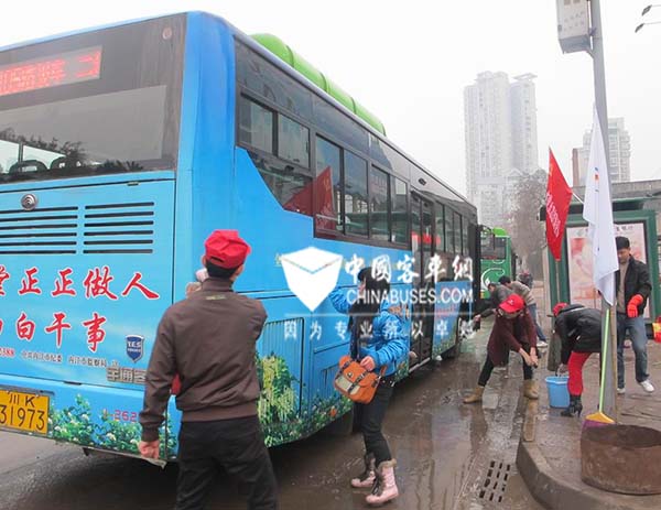 深圳:交委、交警聯(lián)手共同啟動(dòng)公交整治
