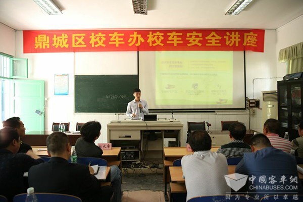 “袋鼠”又來(lái)啦！宇通校車安全大講堂湖南常德開講