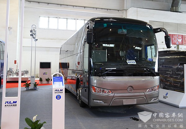 11米金旅凱歌新能源閃耀2016北京車(chē)展