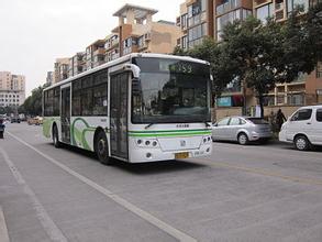 上海：寶山辟公交專用道連接東西