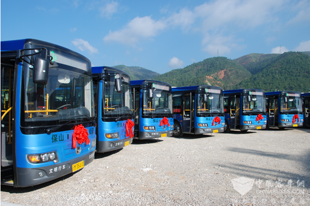 云南：保山中心城市64輛純電動公交車投入運營