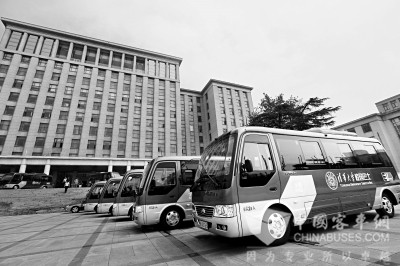 北京：30輛純電動“微公交”清華大學(xué)上崗