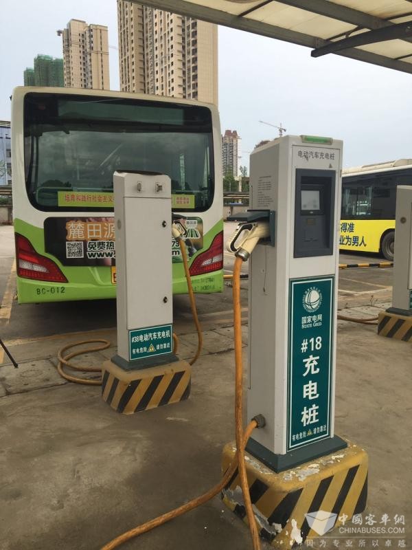 新能源公交的長株潭城市群樣本：每車每年減少碳排放約40噸