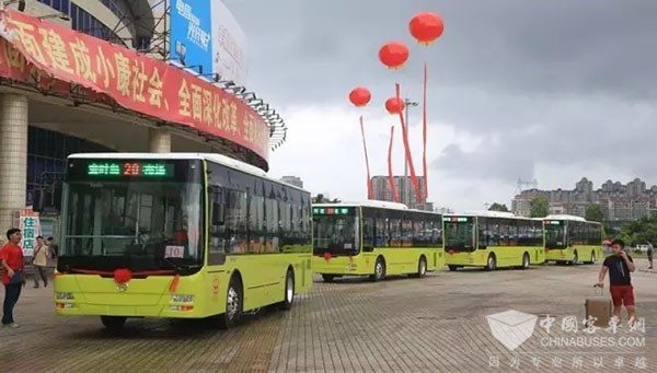 廣東:汕頭潮陽投入20輛新能源公交車