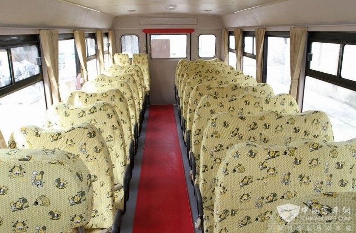 東風商用車 9.2米校車