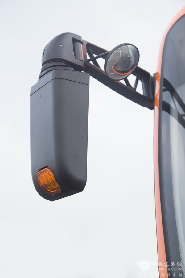 揚(yáng)子江客車(chē)WG6120BEVHR