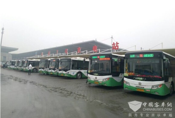 　邯鄲公交營運的銀隆新能源客車