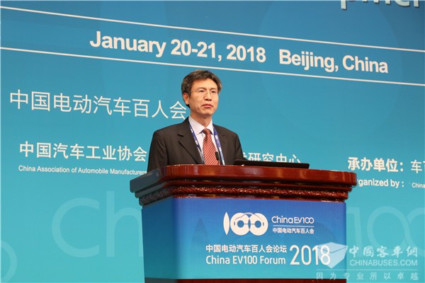 百人會|劉寶華：加快新能源汽車的產業培育和推廣應用