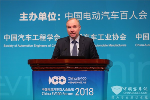 百人會|寶馬集團Jochen Goller：當前新能源汽車產業機遇與挑戰并存