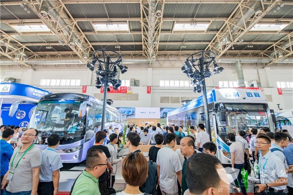 2019年北京道展|新動(dòng)力“氫”裝上陣，吉利客車引領(lǐng)零排放綠色出行