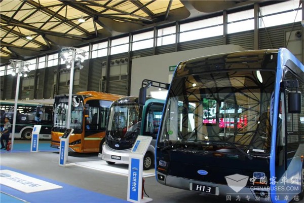 三款重磅車型齊亮相，開沃汽車榮膺2019上海客車展創新大獎