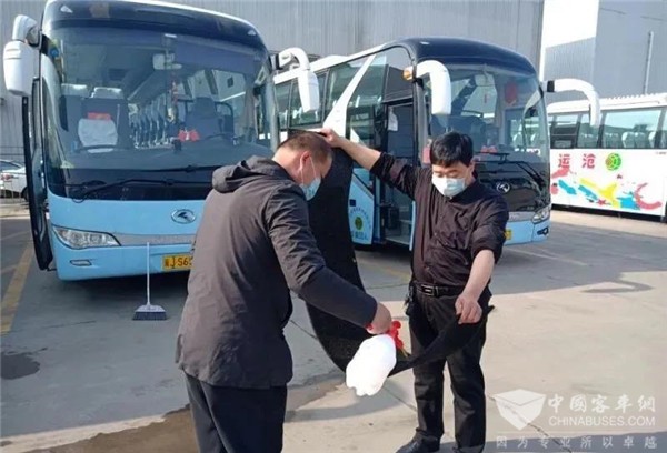 李小鵬：毫不放松精準施策抓好疫情防控 積極穩妥有力有序推動復工復產