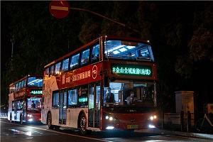 旅游“新地標(biāo)”！比亞迪助力打造上海首支純電動雙層觀光巴士車隊