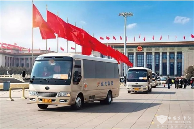 一路見證美好！宇通連續16年主力服務全國兩會