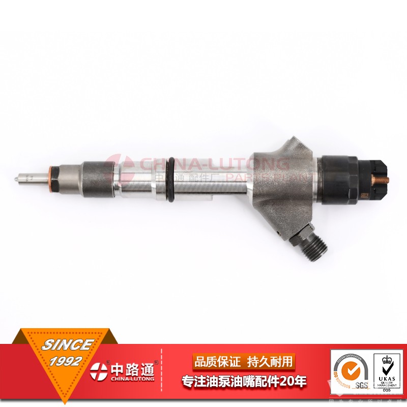 錫柴柴油機噴油嘴型號0 445 120 081金龍客車油嘴配件