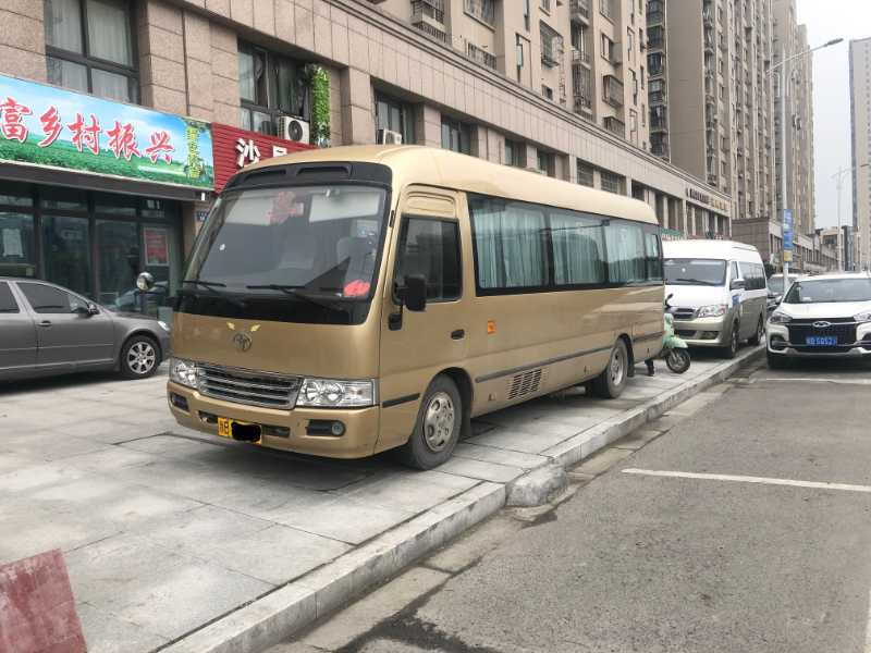 19座蘇州金龍 海格仿考斯特客車