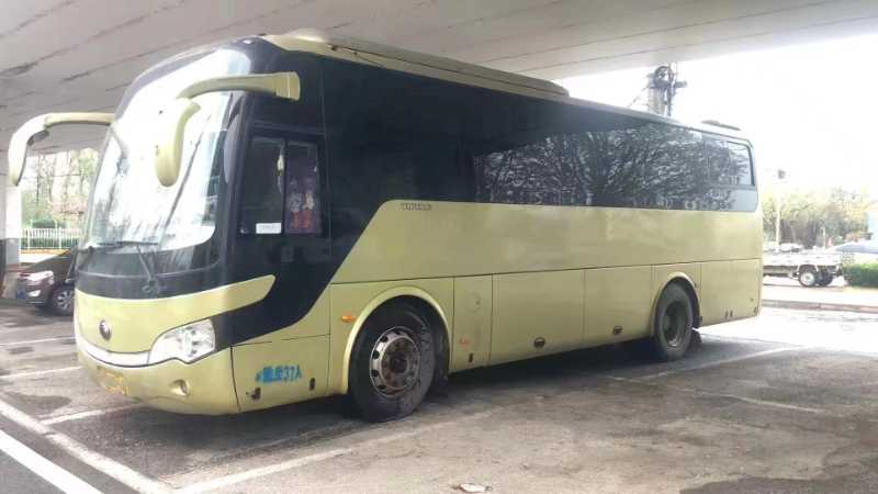 2015年12月 國四37座有中門緩速器宇通6938氣囊車
