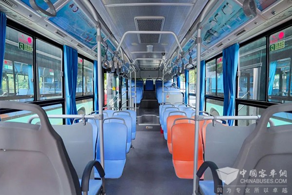 吉利星際客車 襄陽谷城 農村客運車輛 便民公交系統