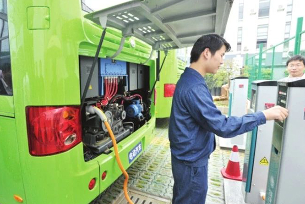 遭遇自然災(zāi)害后 電動客車充電設(shè)施使用及運(yùn)維指南