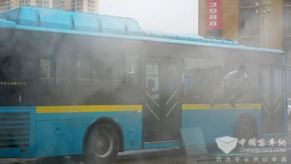 公交駕駛員 行車途中 發(fā)生意 應急處置措施