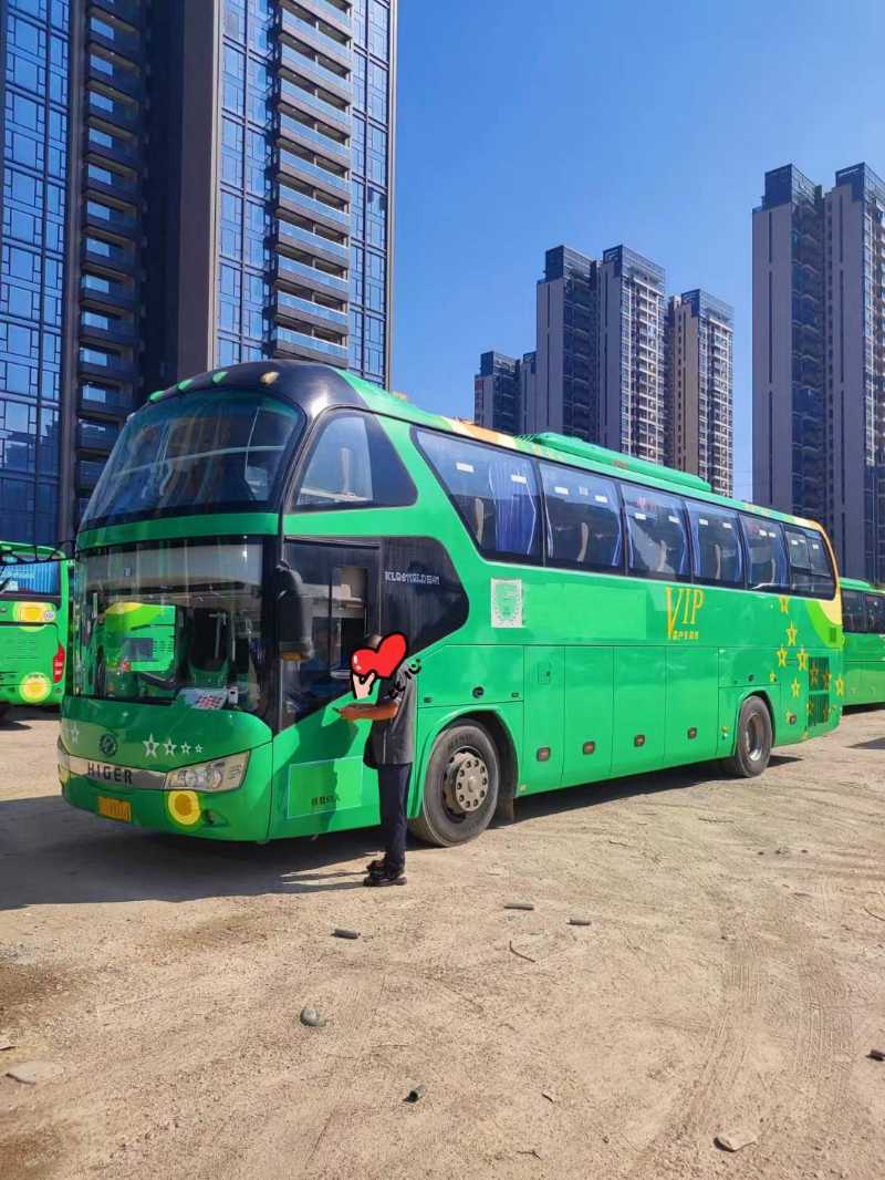  多臺(tái)國(guó)四一層半55座海格6112中門氣囊旅游車