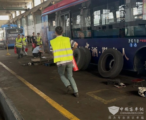 公交駕駛員 行車過程 避免安全事故 駕駛習慣