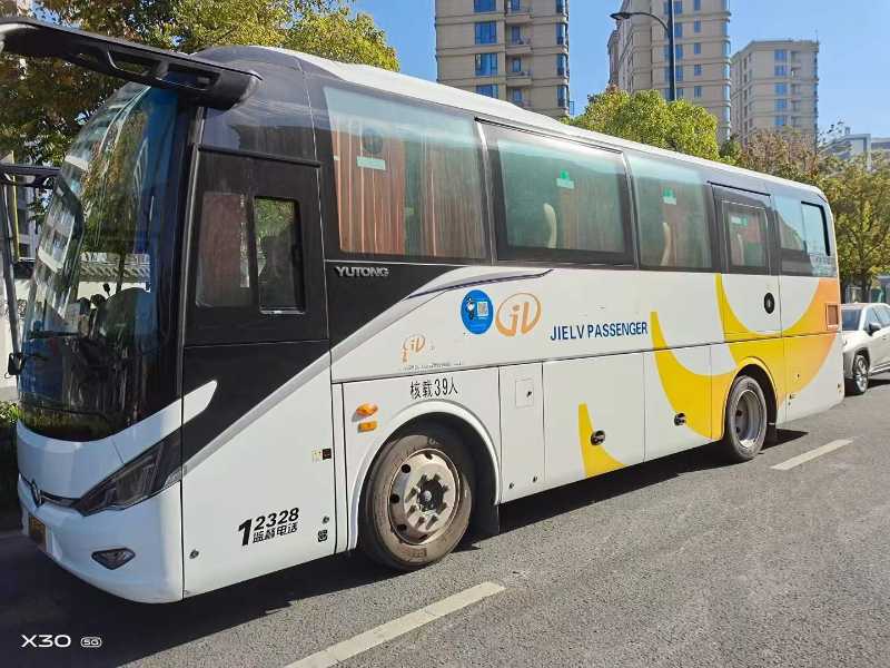 2021年4月 浙江戶國六39座宇通6904一手氣囊旅游車