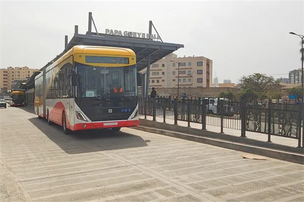 中車電動助力非洲首個純電動BRT項目 聽聽當(dāng)事司機(jī)怎么說