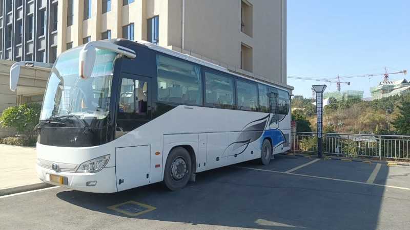 可提雙檔國(guó)五39座大型高二級(jí)宇通6117氣囊中門暖氣車