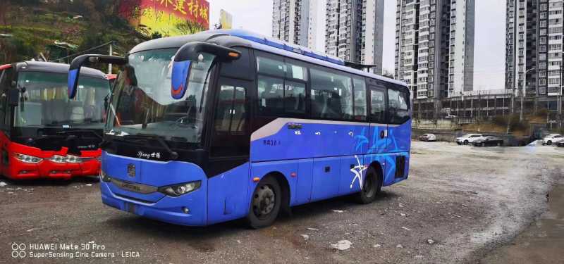  兩臺(tái)國(guó)五30座中通6806氣囊旅游車