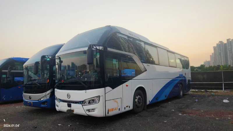 2022年6月 國六54座12米金旅氣囊中門旅游車