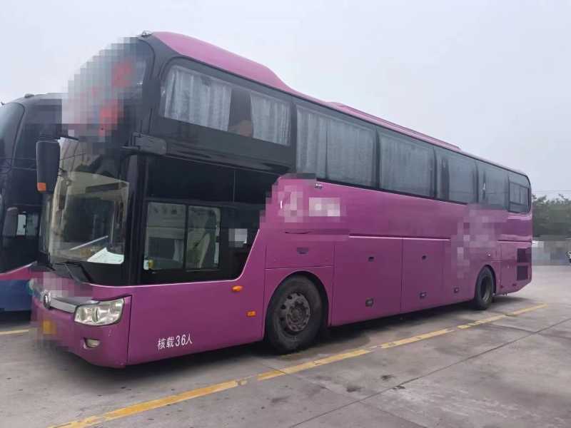 2017年12月 國五36座2+1新款宇通6126氣囊中門保姆車