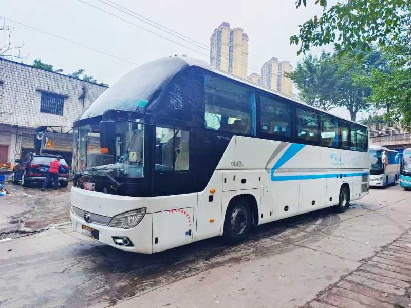 國五12米39座帶司機臥鋪宇通6122氣囊車 