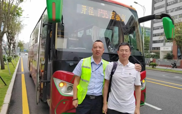 一定是特別的緣分！乘客車(chē)長(zhǎng)和e巴士的8年“長(zhǎng)跑”