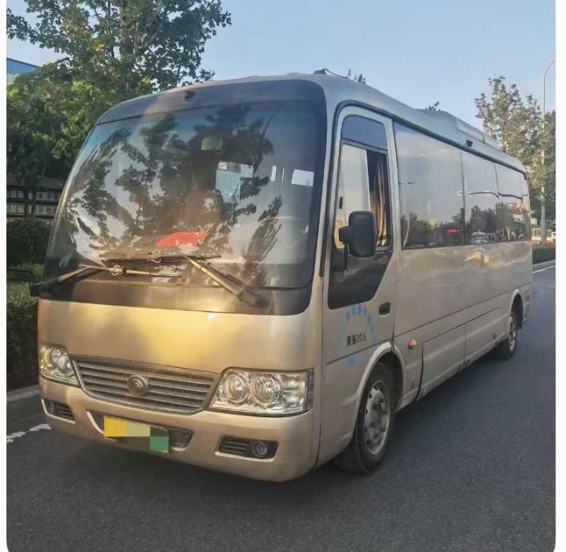多臺非營運20座寧德時代宇通E7電車