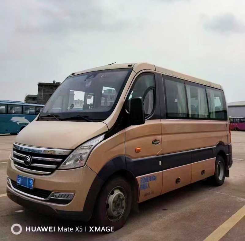 2020年10月 國五9座藍(lán)牌宇通小型營運(yùn)車 