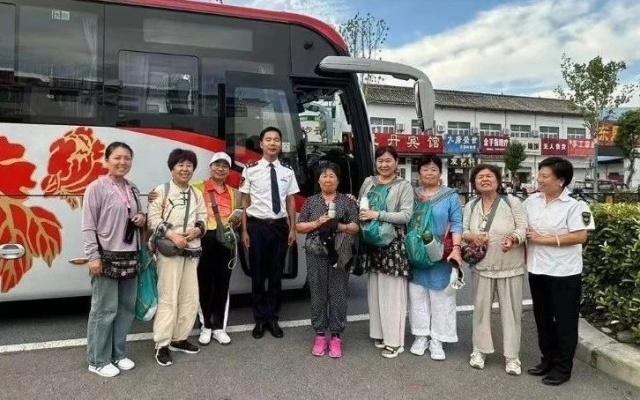 優質服務看得見！洛陽公交這車長迎來一波“回頭客”