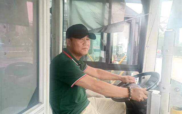 身邊好人 延吉公交司機王利群及時出手救助乘客