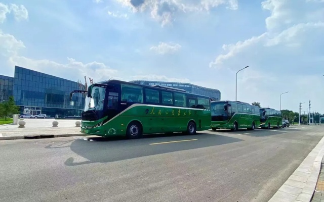 石家莊市公交圓滿完成河北省城市公共交通協會第九次會員代表大會車輛保