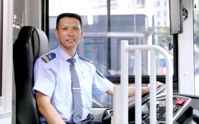 從未誤過車 武漢公交司機和乘客成朋友