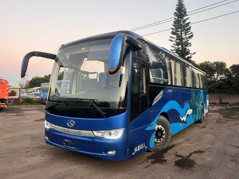 多臺(tái)48座寧德時(shí)代非營(yíng)運(yùn)大金龍6110氣囊中門電車 