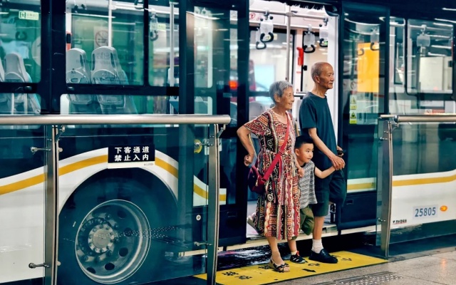 盤點公交綠色出行路上那些適老細節