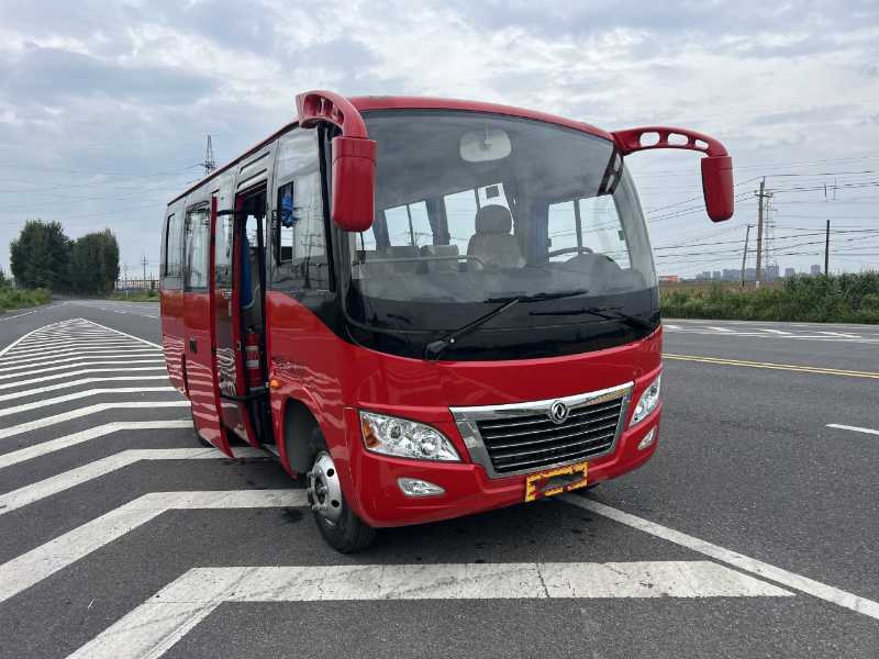 2021年3月 東北現車國六中型19座有公告東風天翼 