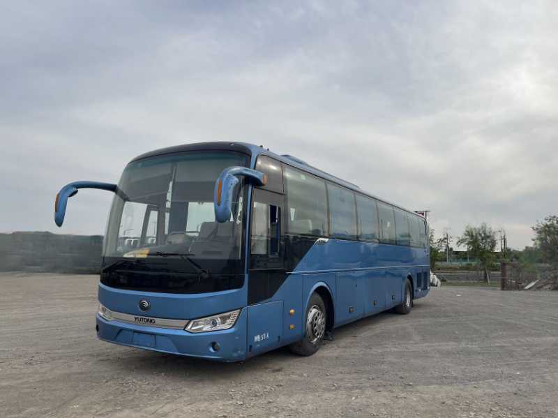 2015年7月 雙門55座非營運宇通6125國四車