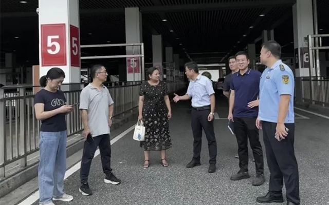 蘇州公交：秋色斑斕 共赴“世界無車日”之約