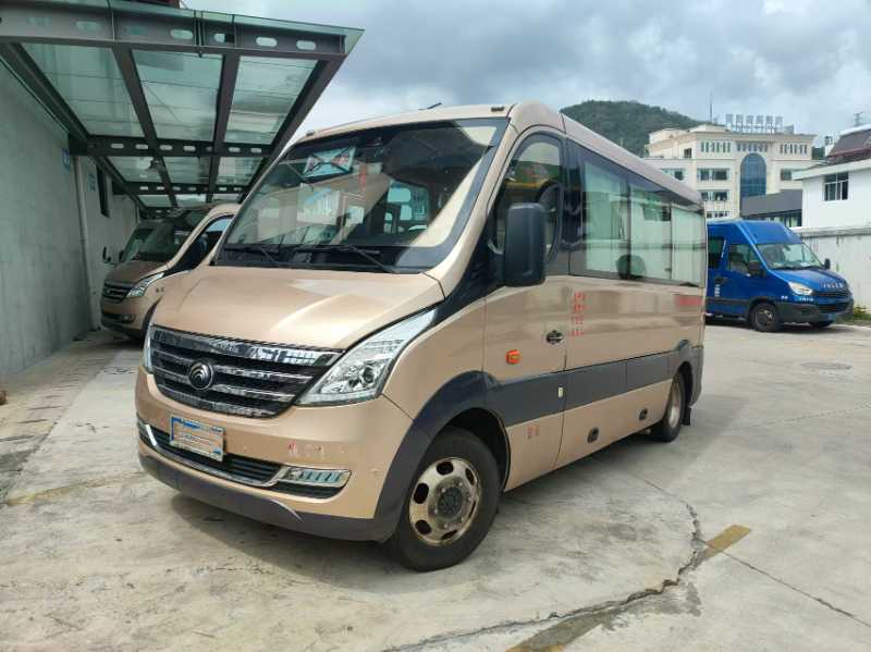 2021年3月 國五藍牌宇通6601小型高配車